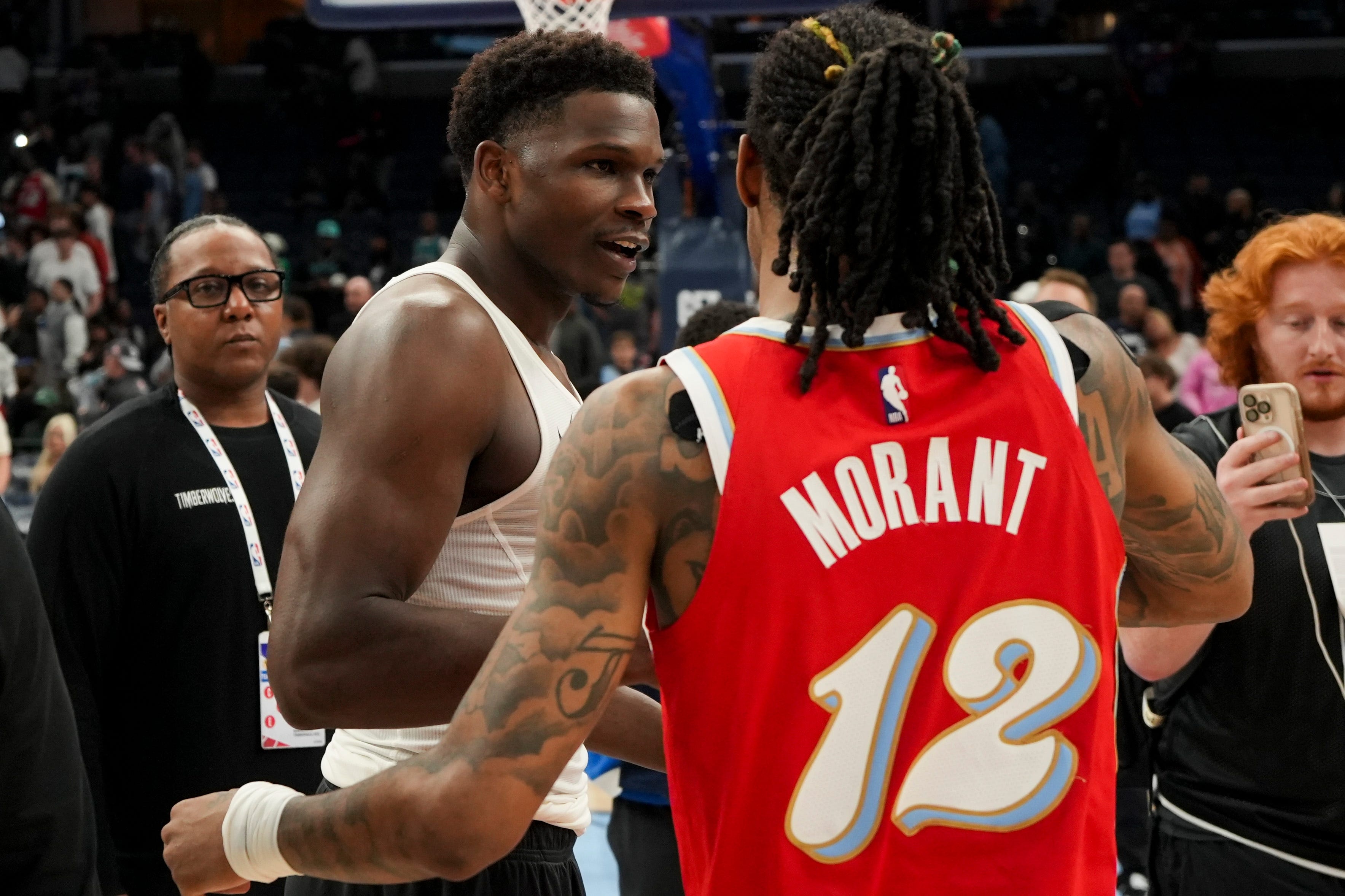 开云在线平台-Shams：若扩军成功新增两队将划入西部 森林狼或灰熊将被划入东部